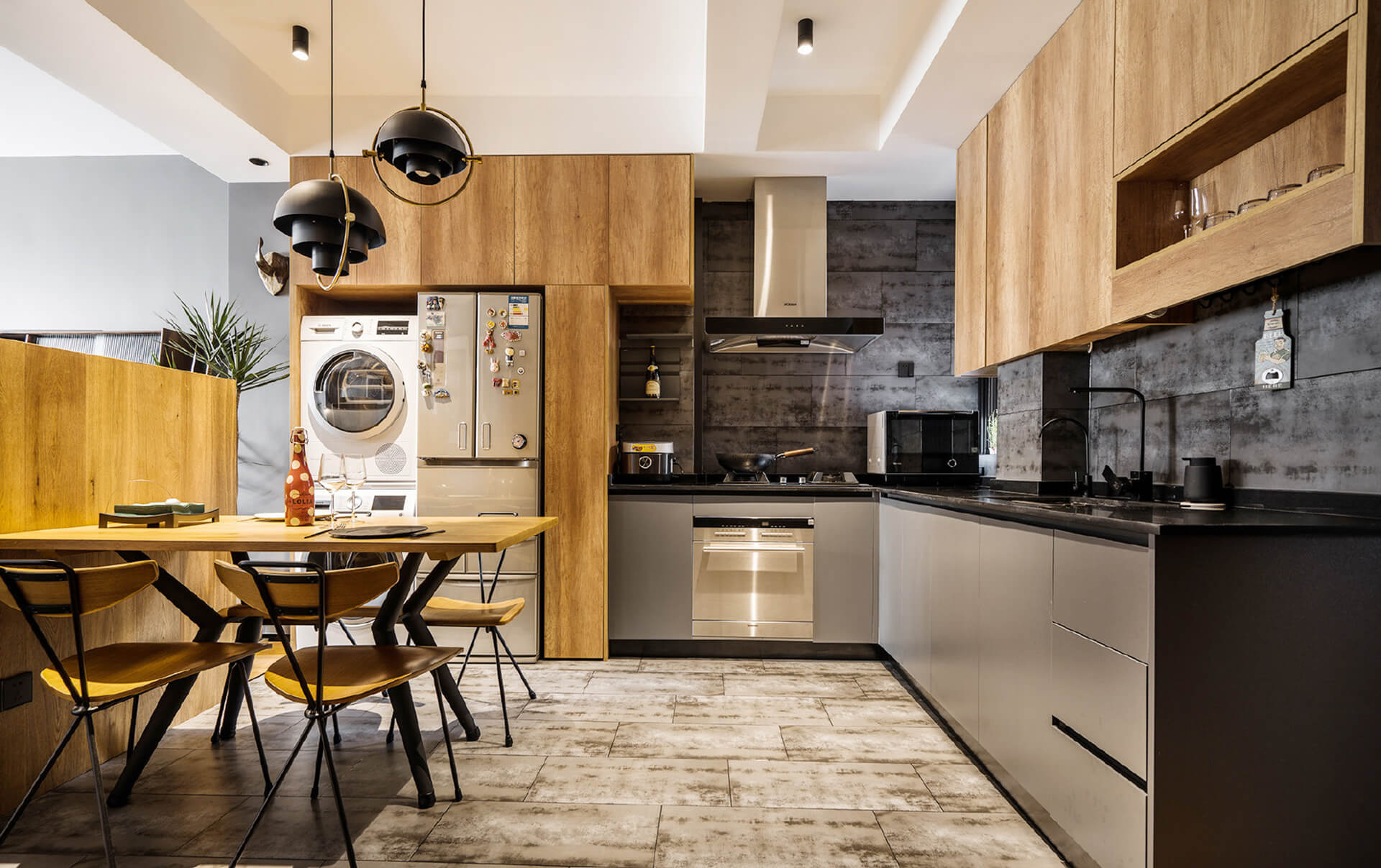 你知道墻面反堿是什么造成的嗎？處理墻面反堿的方法有哪些？