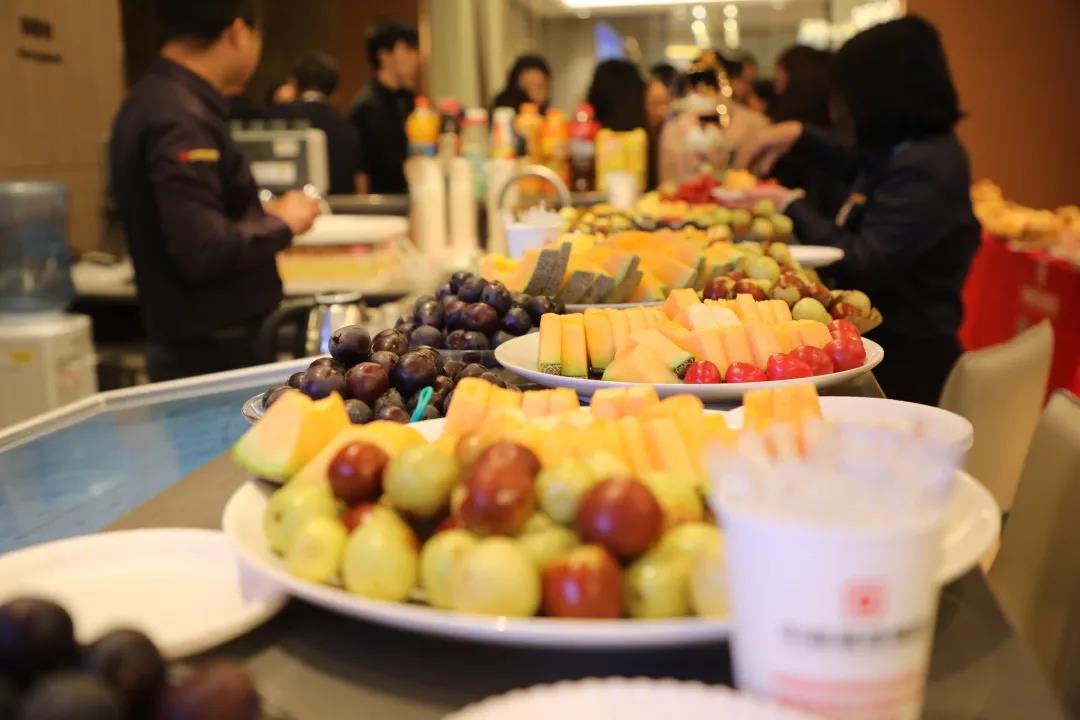 員工生日會丨金秋碩果，共度韶華，祝壽星們生日快樂！